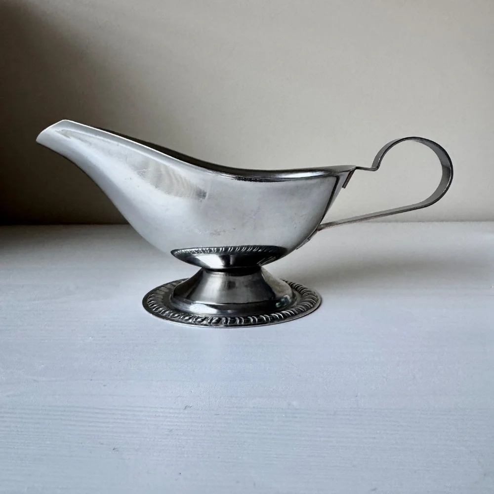 Vintage Vollrath Gravy Boat 47578 Stainless Steel Pedestal Classic Formal Dinner - Picture 3 of 12